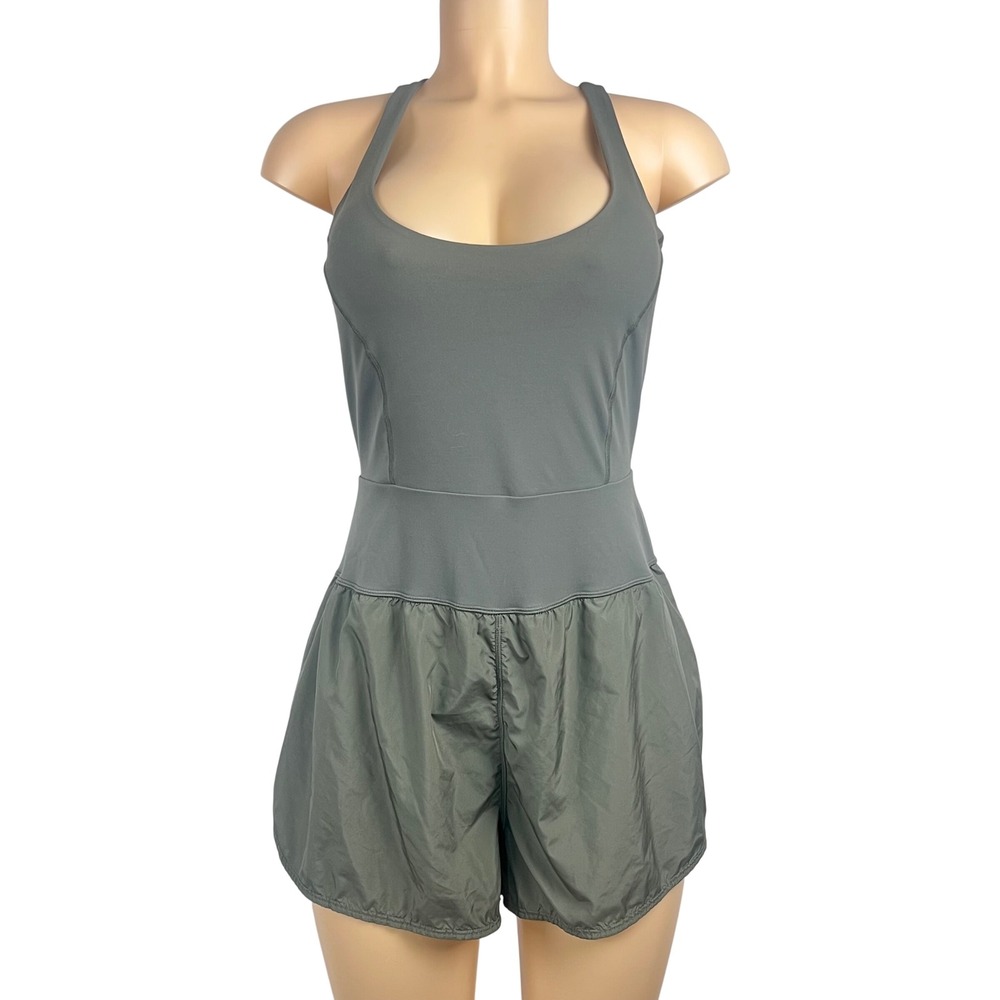 Avia Activewear Romper Medium 8-10 Racerback Sage Green Gym Yoga Sporty Gorpcore